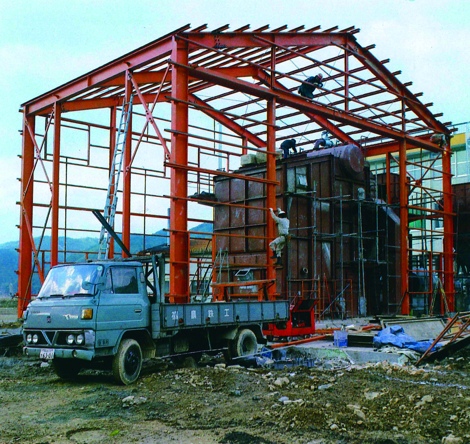 木屑ボイラー建設中の様子